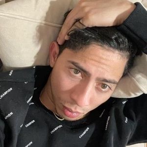 Meet your Posher, Víctor